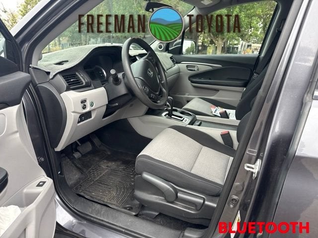 2017 Honda Ridgeline RTS 4x4 Crew Cab 5.3' Bed