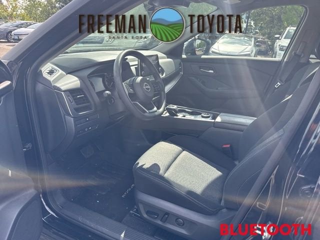 2024 Nissan Rogue AWD SV