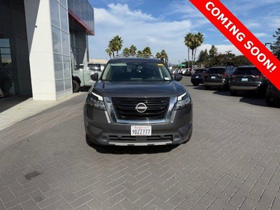 2023 Nissan Pathfinder SL 2WD