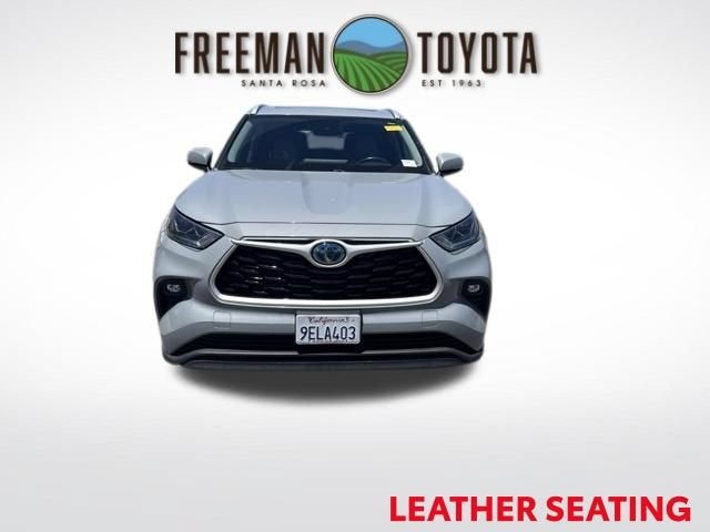 2023 Toyota Highlander Hybrid Bronze Edition AWD