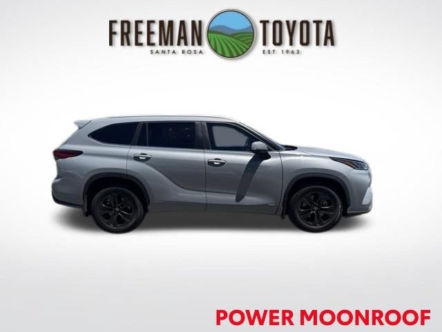 2023 Toyota Highlander Hybrid Bronze Edition AWD