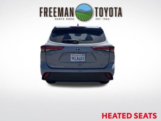 2023 Toyota Highlander Hybrid Bronze Edition AWD