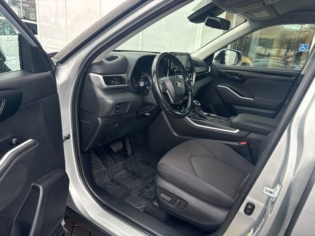 2021 Toyota Highlander Hybrid LE AWD