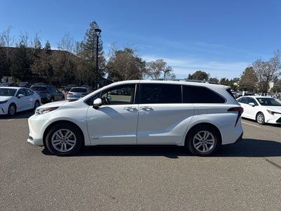2021 Toyota Sienna Limited AWD 7-Passenger