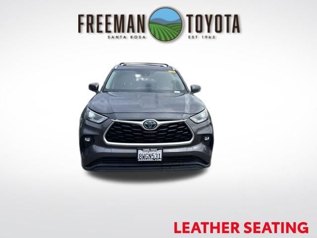 2021 Toyota Highlander Hybrid XLE FWD