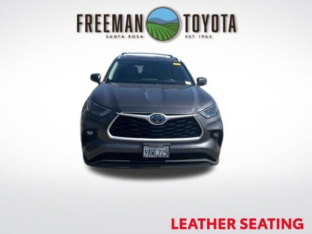 2022 Toyota Highlander Hybrid XLE AWD