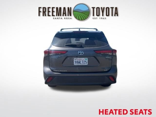 2022 Toyota Highlander Hybrid XLE AWD