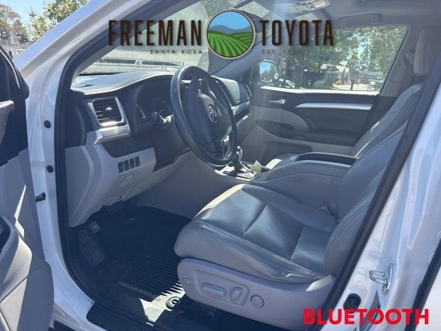 2016 Toyota Highlander AWD 4dr V6 XLE