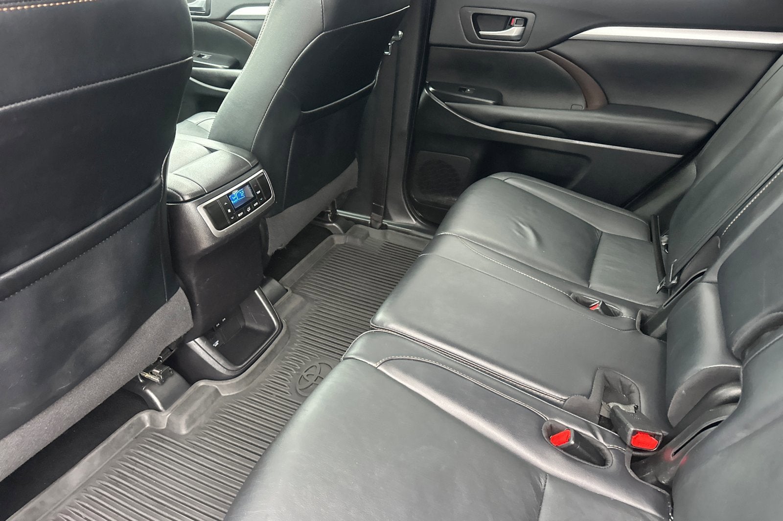 2019 Toyota Highlander SE V6 AWD