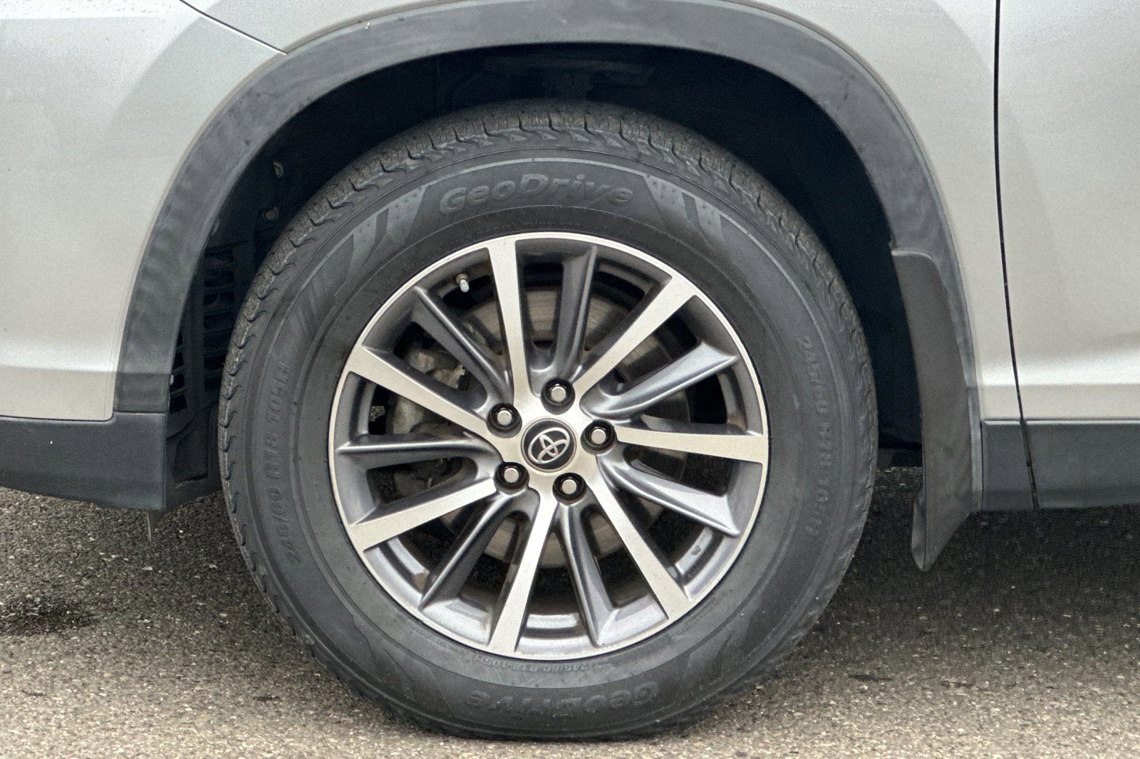 2019 Toyota Highlander SE V6 AWD