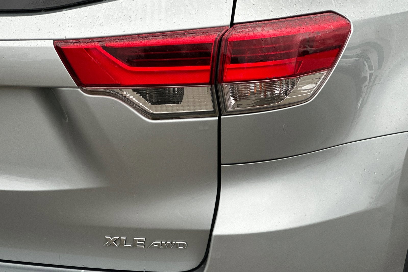 2019 Toyota Highlander SE V6 AWD