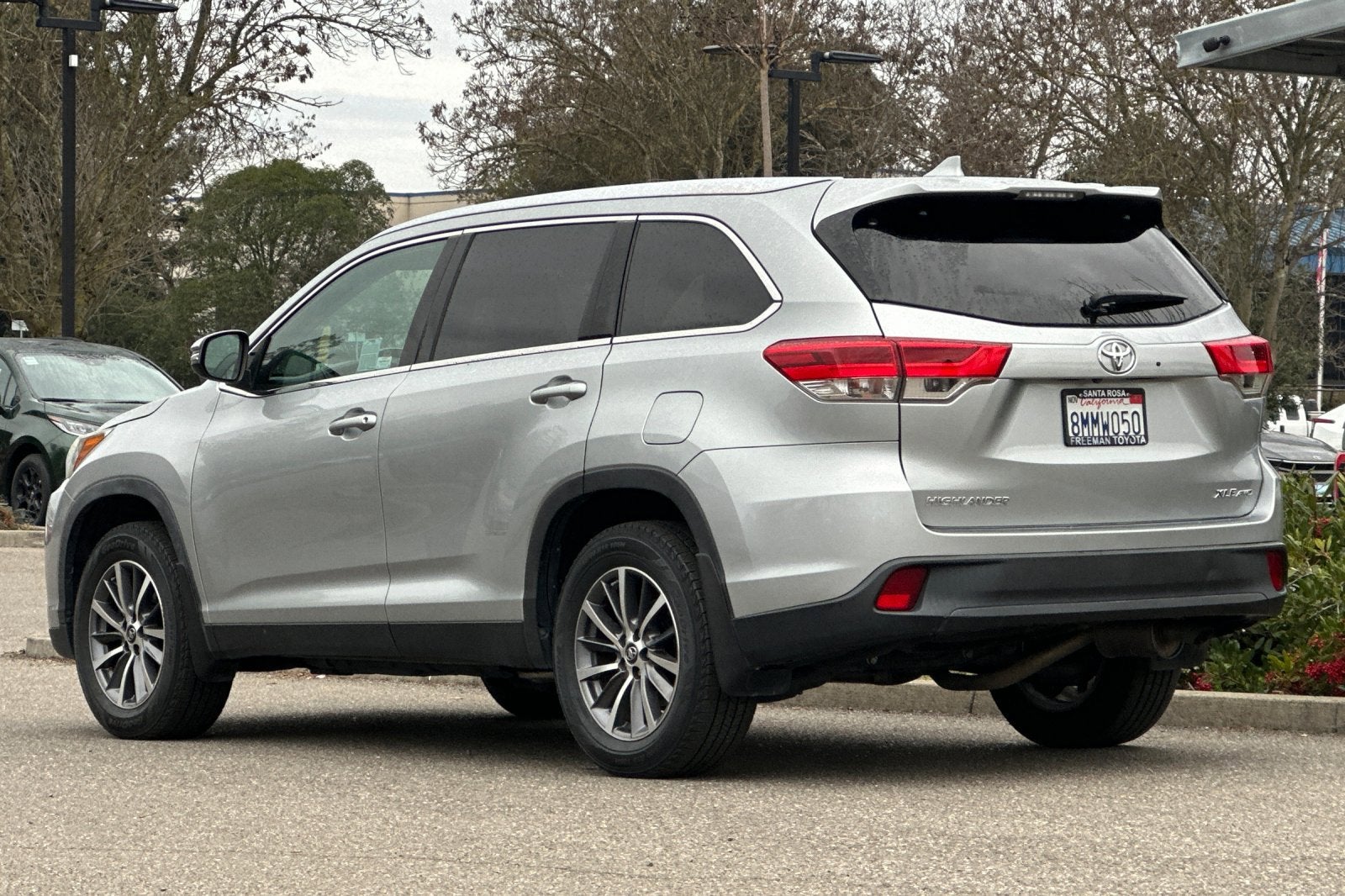 2019 Toyota Highlander SE V6 AWD