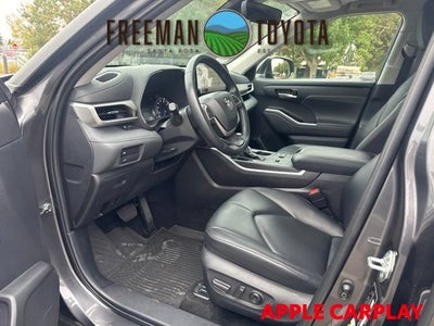 2024 Toyota Highlander Base