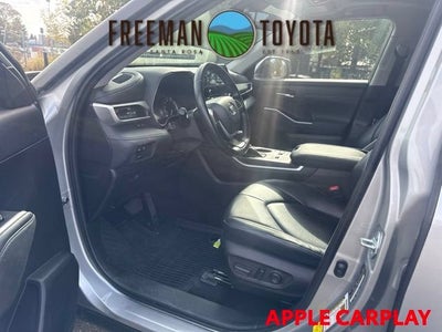 2023 Toyota Highlander XLE FWD