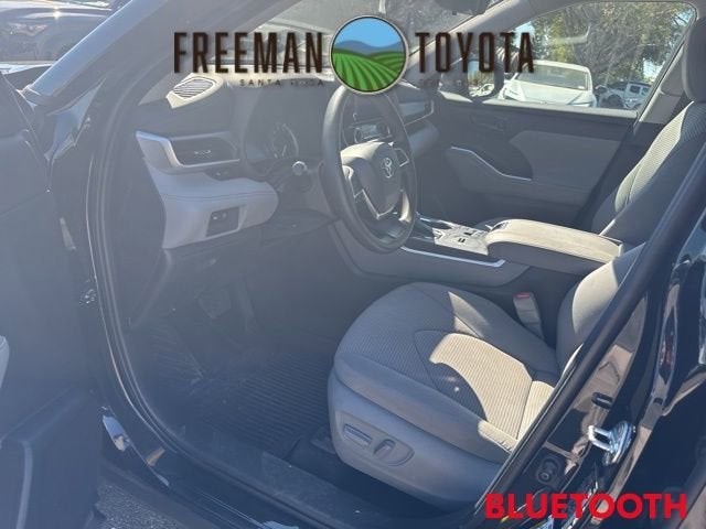 2023 Toyota Highlander L FWD