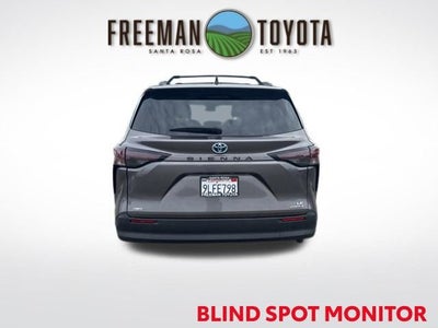 2024 Toyota Sienna LE AWD 8-Passenger