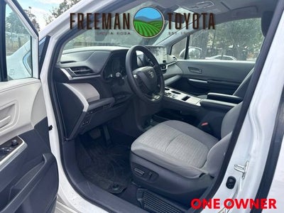 2024 Toyota Sienna LE AWD 8-Passenger