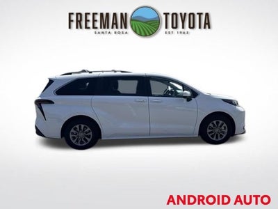 2024 Toyota Sienna LE AWD 8-Passenger