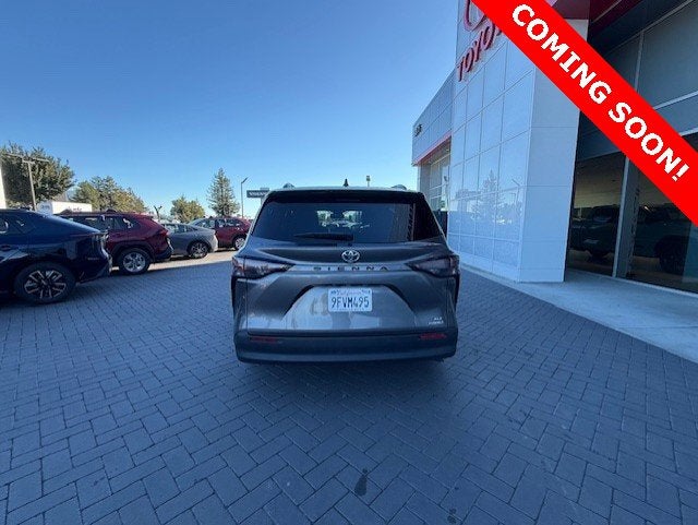 2023 Toyota Sienna XLE FWD 7-Passenger
