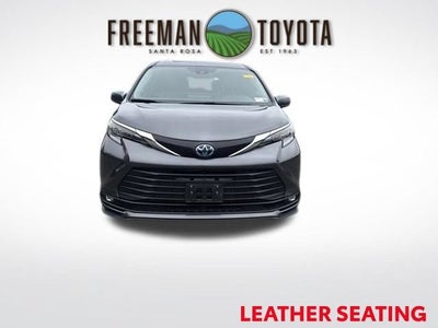 2025 Toyota Sienna XLE FWD 8-Passenger