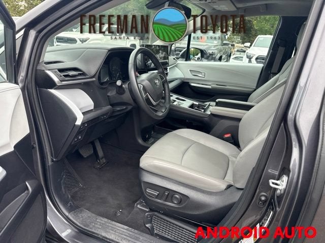 2025 Toyota Sienna XLE FWD 8-Passenger