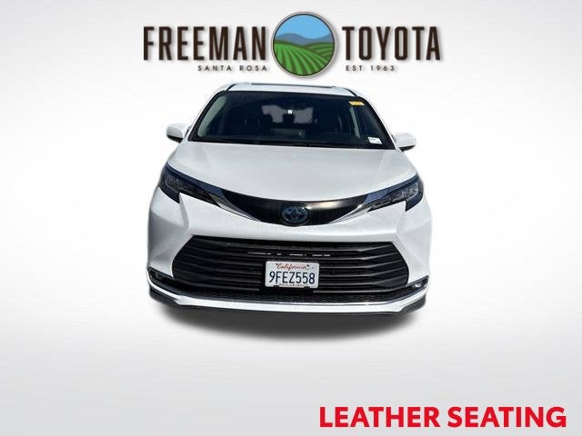 2023 Toyota Sienna XLE FWD 8-Passenger