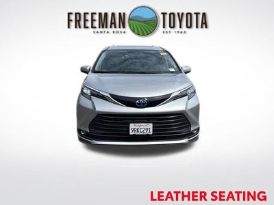 2025 Toyota Sienna XLE FWD 8-Passenger