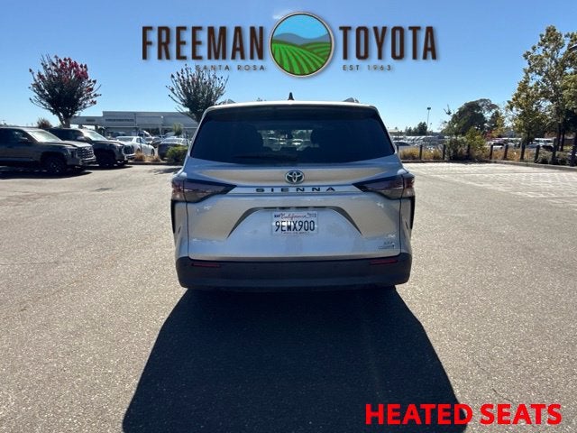 2023 Toyota Sienna XLE FWD 8-Passenger