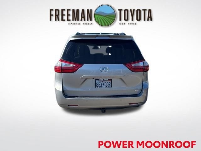 2018 Toyota Sienna XLE Auto Access Seat FWD 7-Passenger