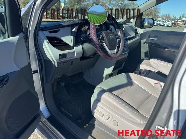 2018 Toyota Sienna XLE Auto Access Seat FWD 7-Passenger