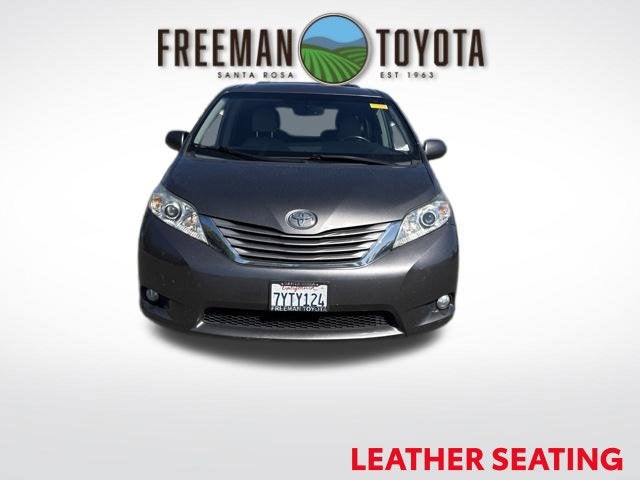 2017 Toyota Sienna XLE Auto Access Seat FWD 7-Passenger