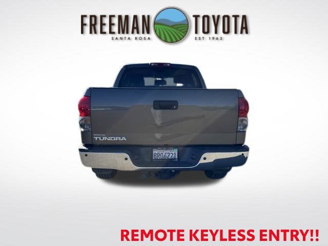 2008 Toyota Tundra CrewMax 5.7L V8 6-Spd AT SR5