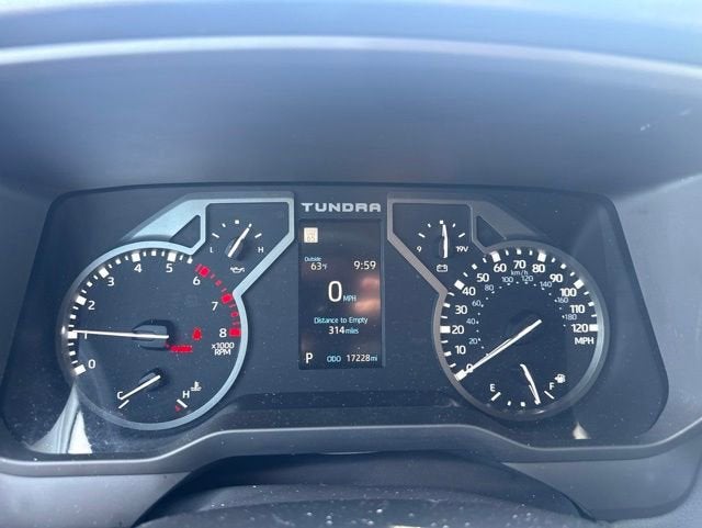 2023 Toyota Tundra Limited CrewMax 5.5' Bed