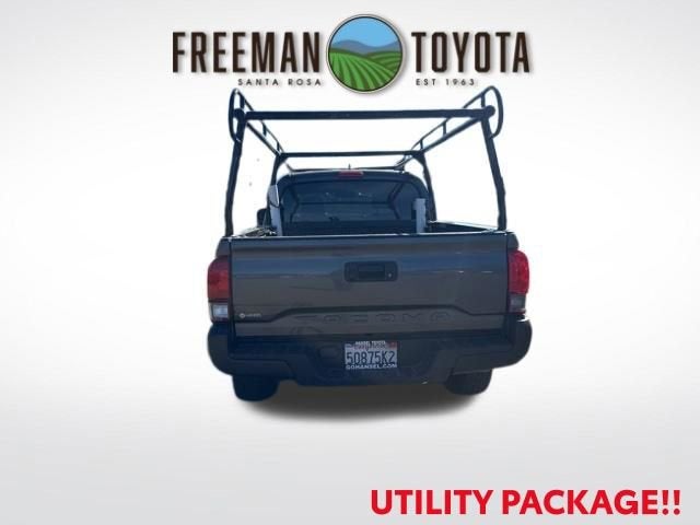 2018 Toyota Tacoma SR Access Cab 6' Bed I4 4x2 AT