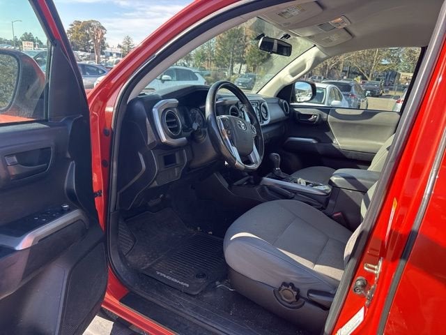 2016 Toyota Tacoma 2WD Access Cab V6 AT SR5