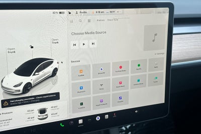 2023 Tesla Model 3 RWD