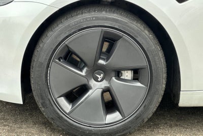 2023 Tesla Model 3 RWD