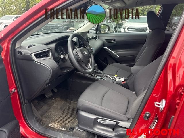 2025 Toyota Corolla Cross LE 4WD