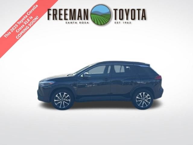 2025 Toyota Corolla Cross XLE 2WD
