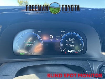 2025 Toyota Crown Signia XLE AWD