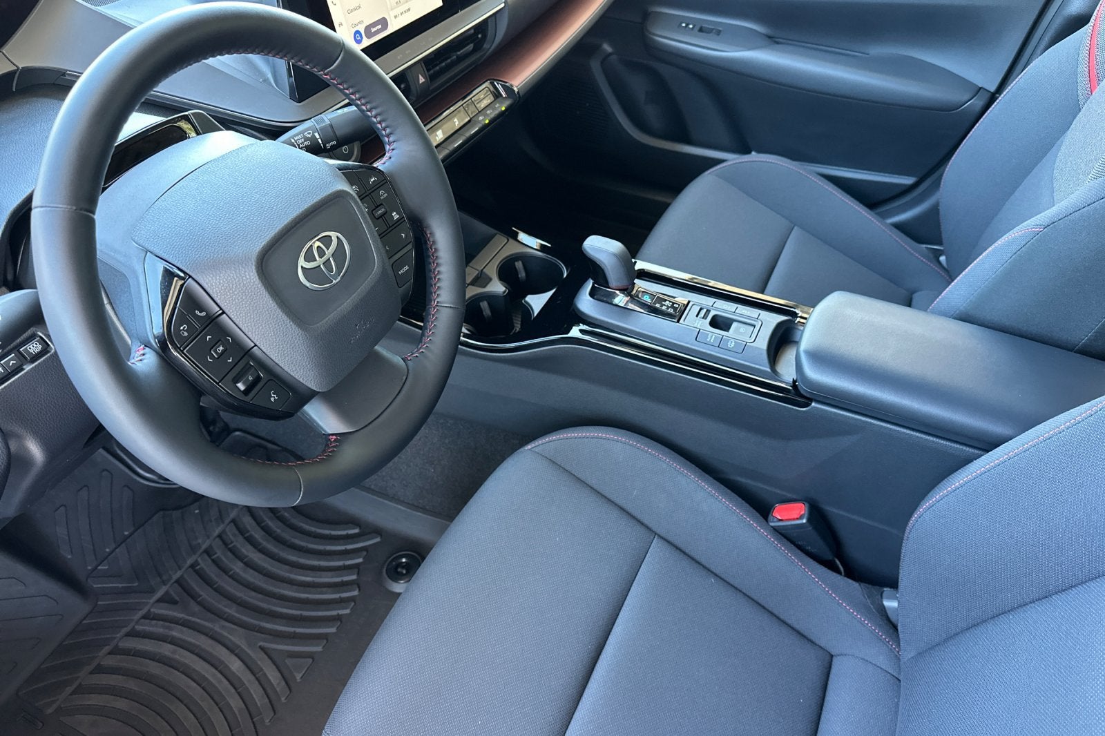 2026 Toyota Prius Plug-In Hybrid SE