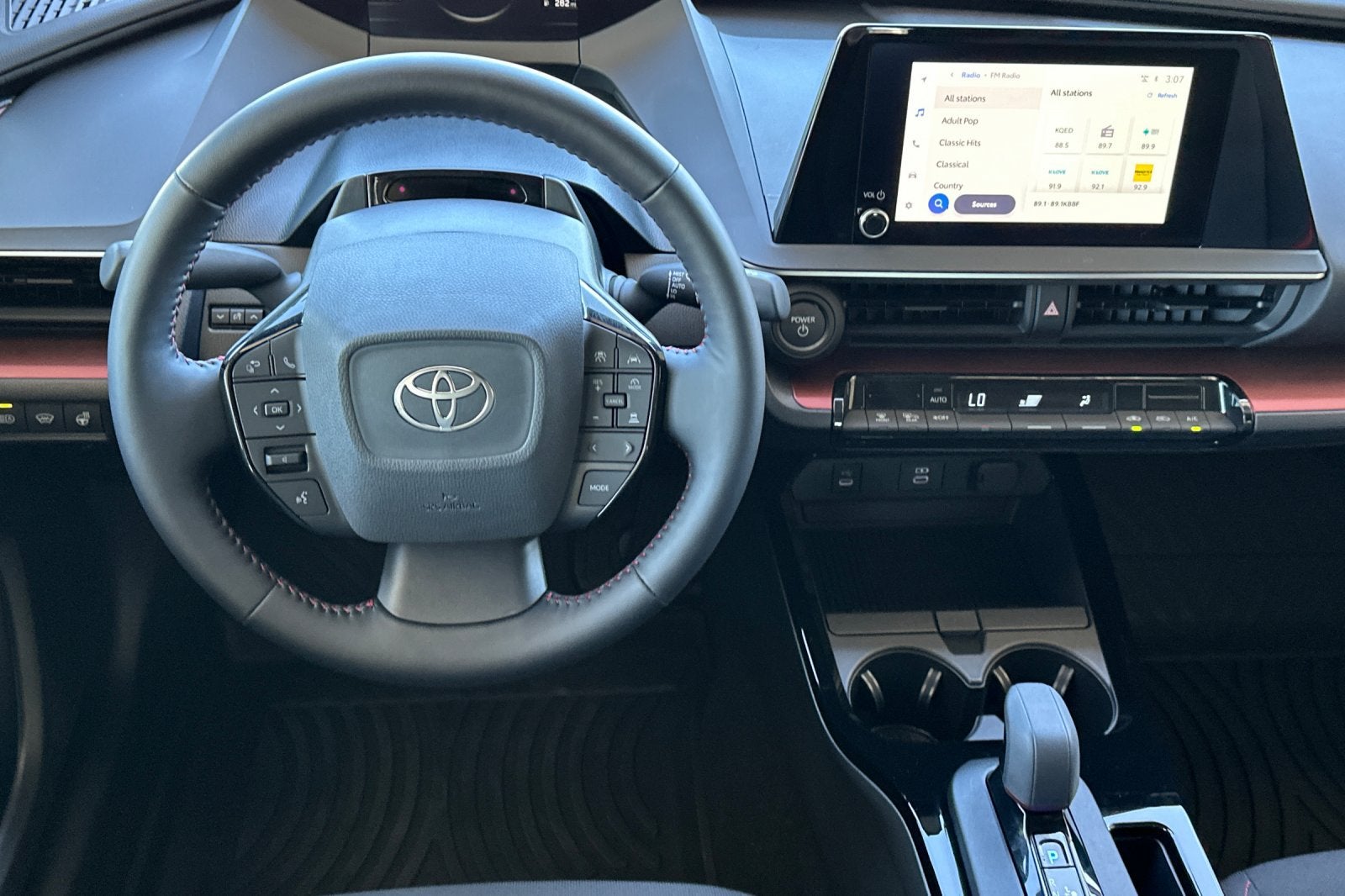 2026 Toyota Prius Plug-In Hybrid SE