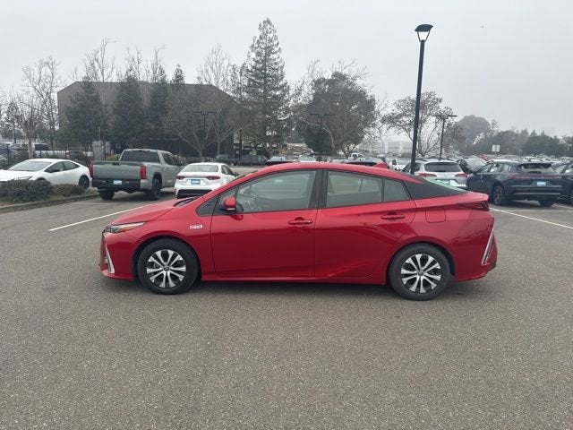 2021 Toyota Prius Prime LE