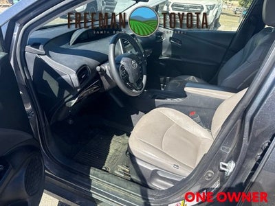 2022 Toyota Prius L Eco