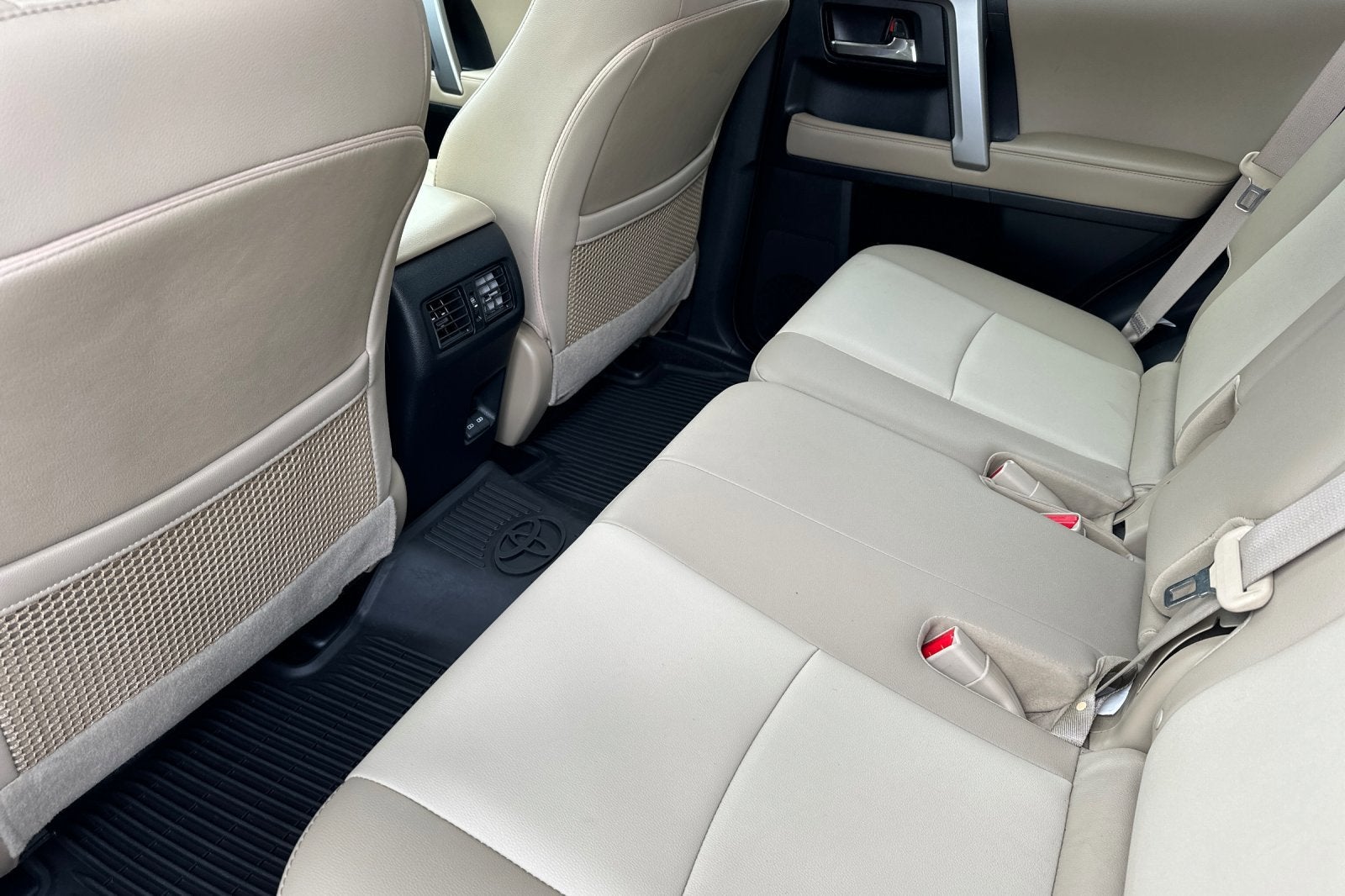 2023 Toyota 4Runner SR5 Premium 4WD