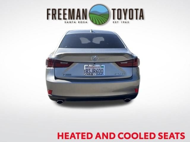 2016 Lexus IS 200t 4dr Sdn