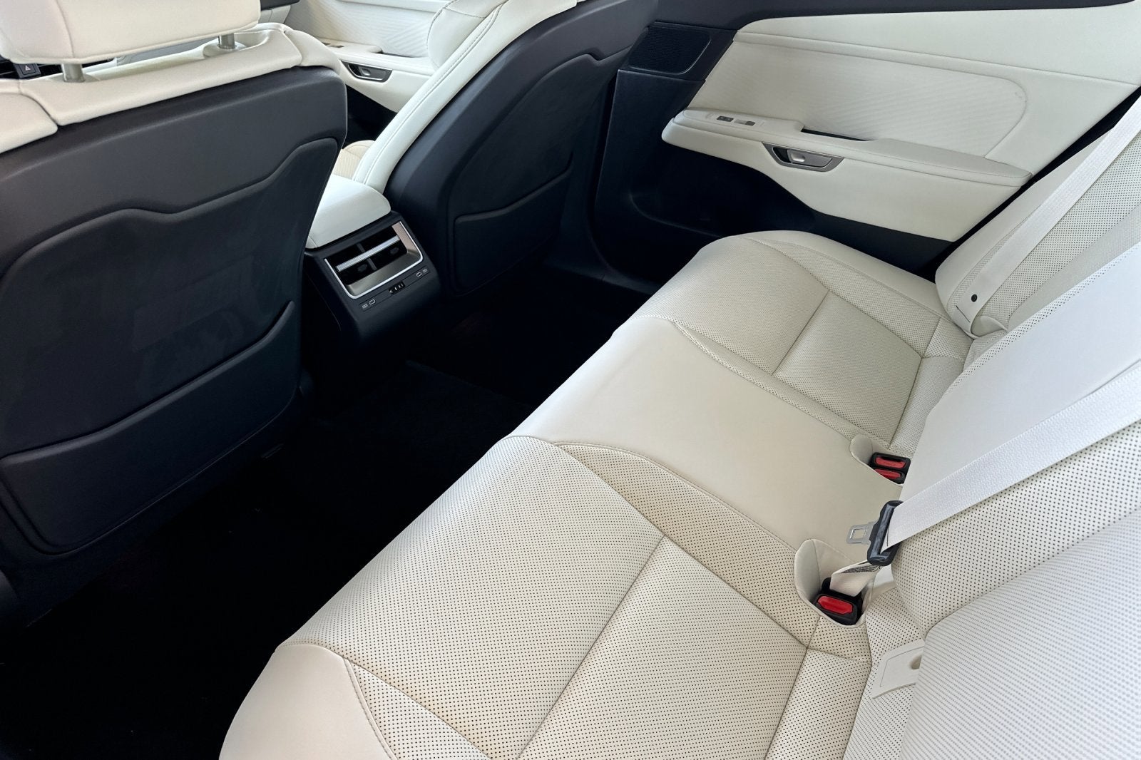 2026 Lexus ES ES 350e Premium FWD