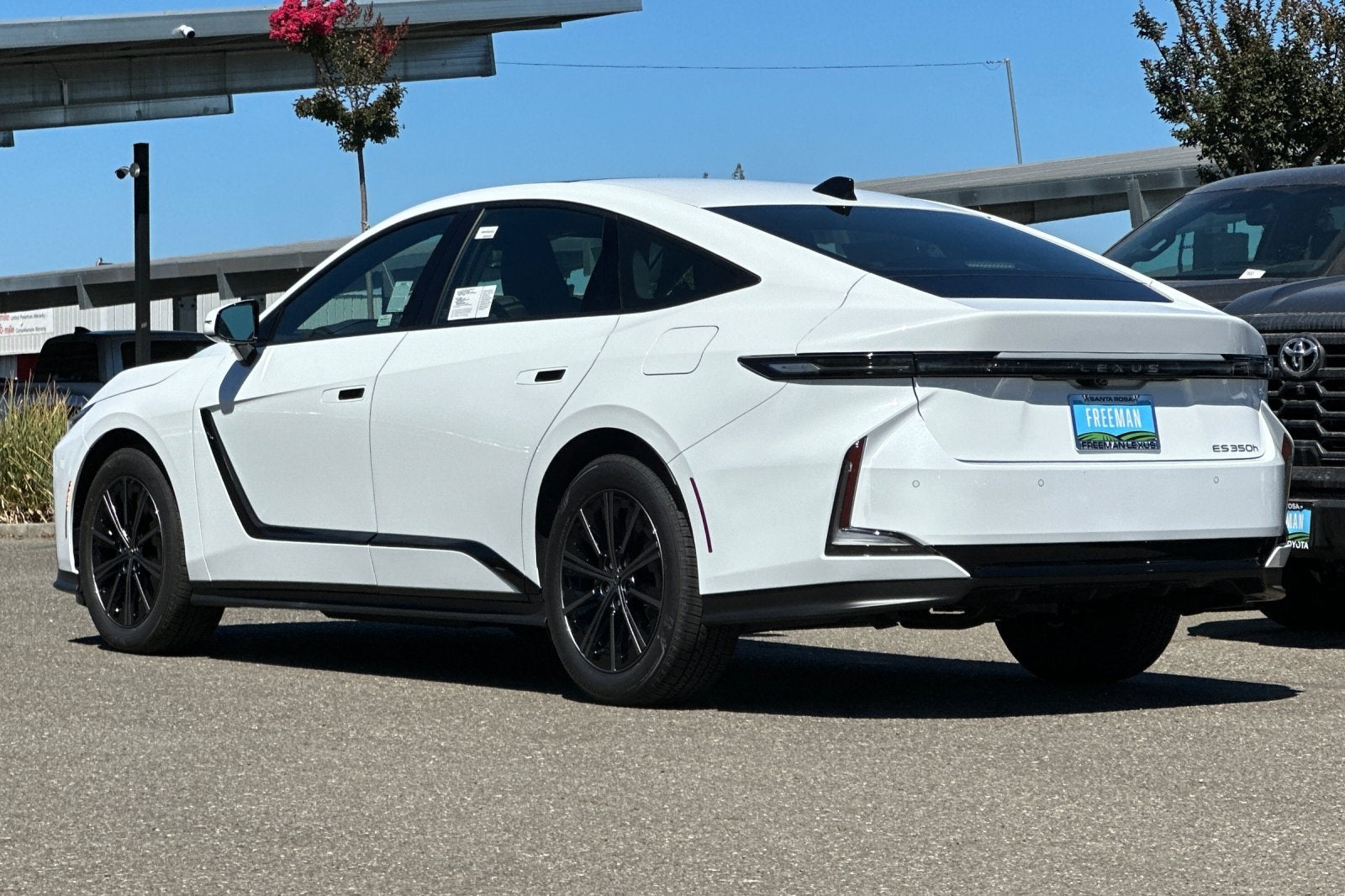 2026 Lexus ES ES 350h Premium FWD