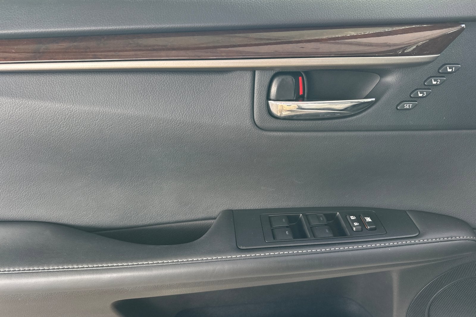 2013 Lexus ES 350 4dr Sdn