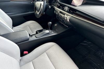 2013 Lexus ES 350 4dr Sdn